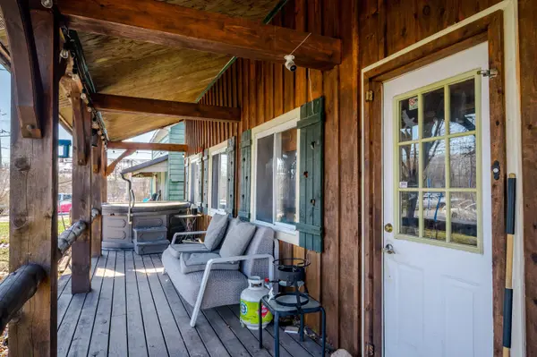 24 Nicholls ST, Selwyn, ON K0L 2H0