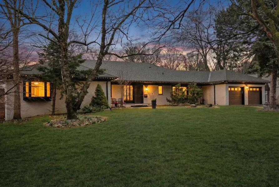 140 Sandringham DR, Toronto C07, ON M3H 1E3