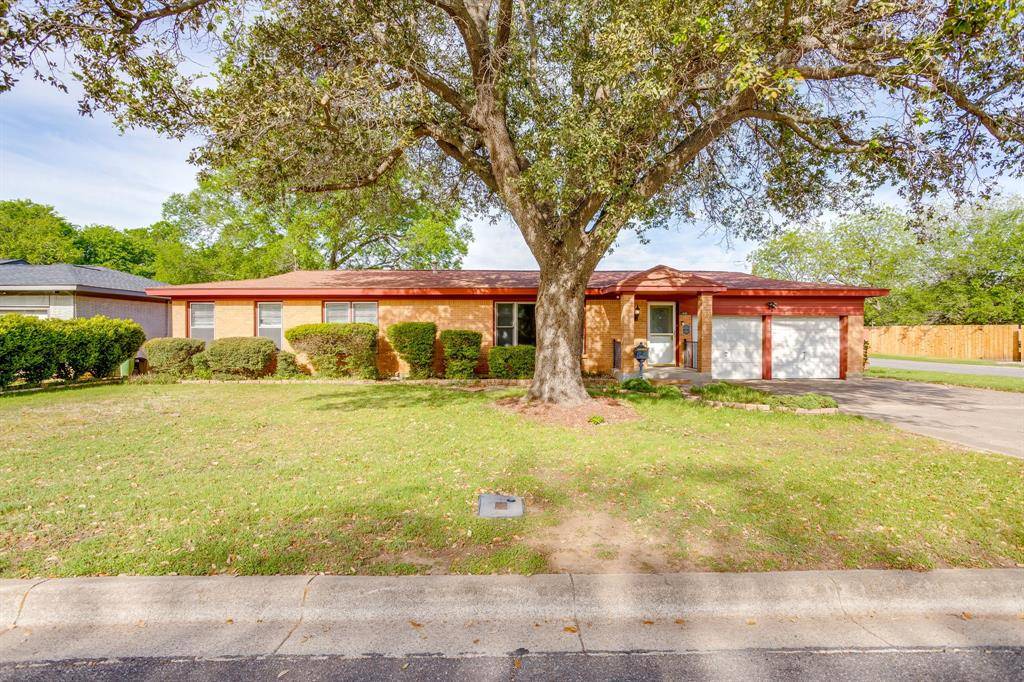 4221 Vance Road, North Richland Hills, TX 76180