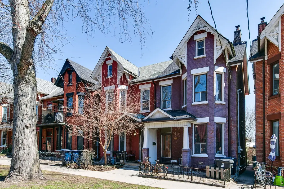 65 Lakeview AVE, Toronto C01, ON M6J 3B4