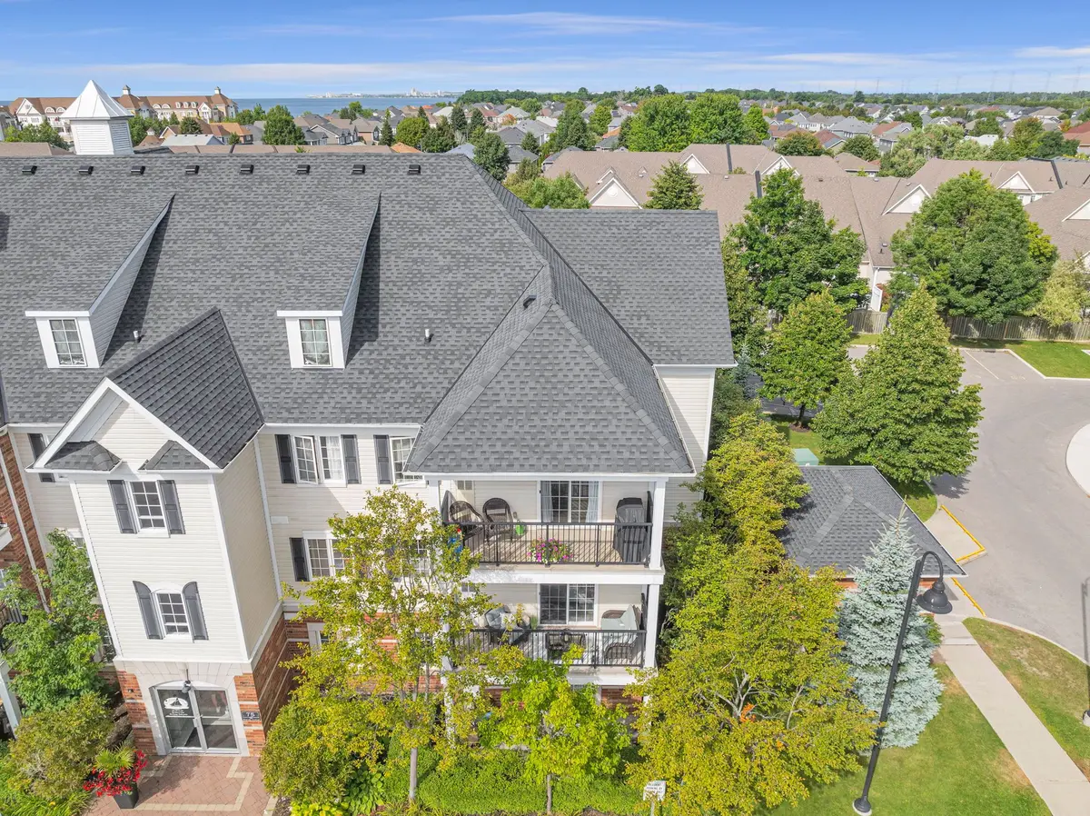 75 Shipway AVE #301, Clarington, ON L1B 0B8