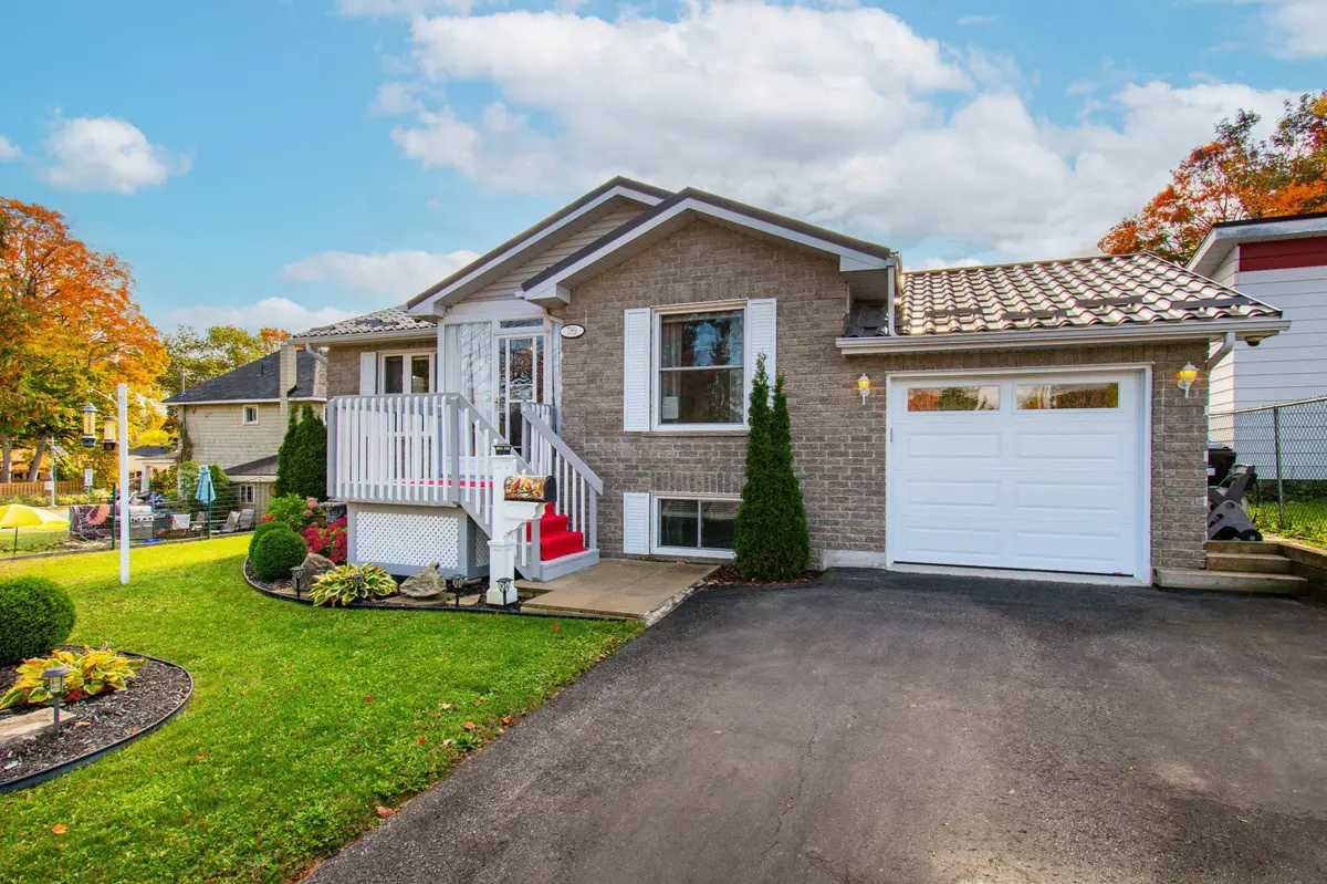 789 Montreal ST, Midland, ON L4R 1G9