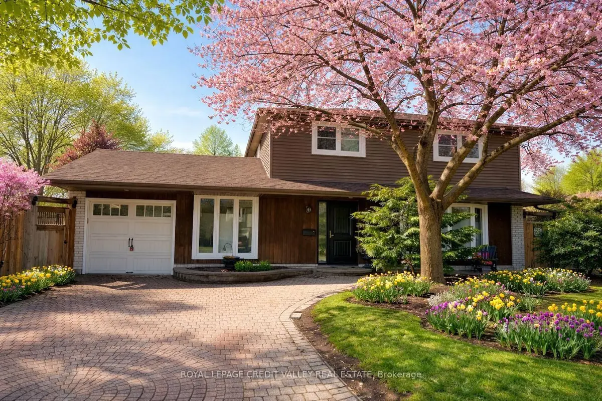 36 Lockton CRES, Brampton, ON L6W 1C3