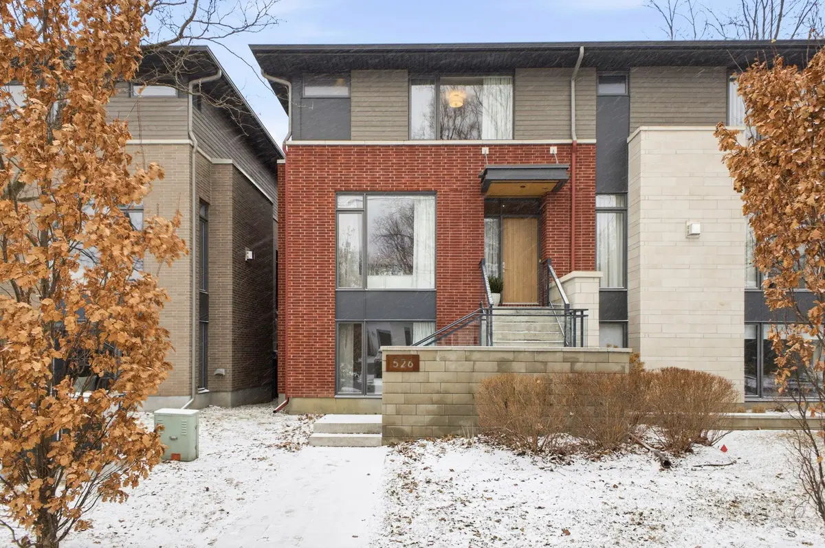 526 Edison AVE, Carlingwood - Westboro And Area, ON K2A 3Y5