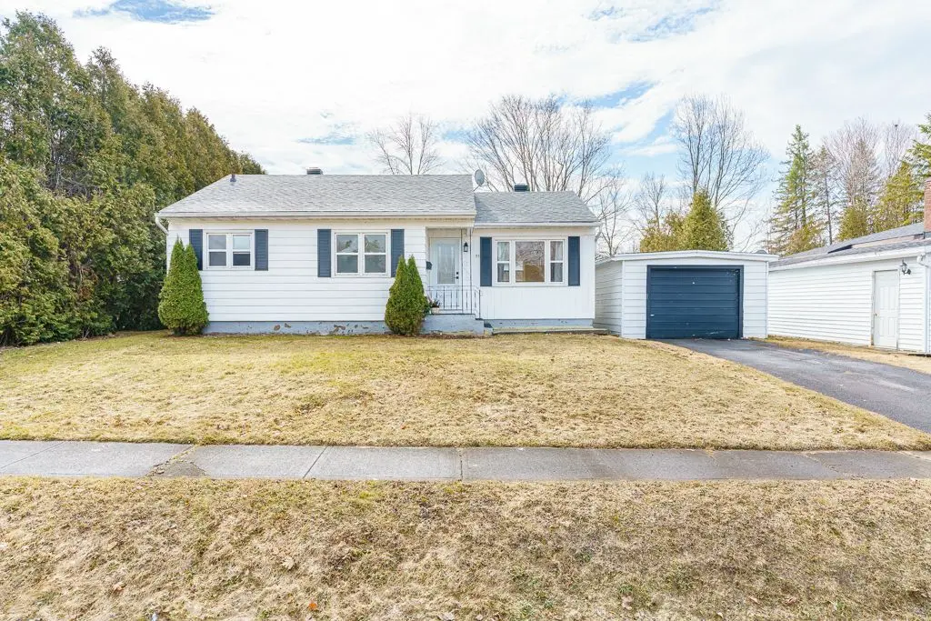 54 Santa Cruz DR, South Stormont, ON K0C 1M0