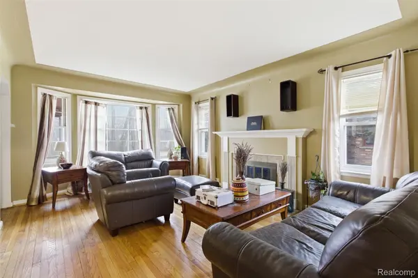 16754 Lola DR, Redford Charter Township, MI 48240