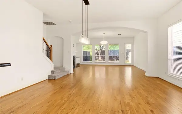 4525 W University Boulevard, Dallas, TX 75209