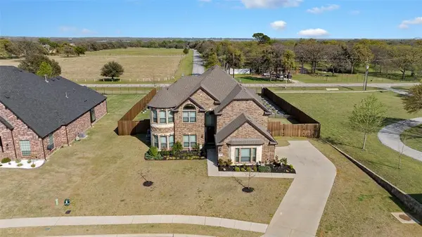 800 Beckington Drive, Shady Shores, TX 76208