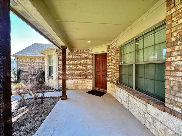 7235 La Mancha, Grand Prairie, TX 75054