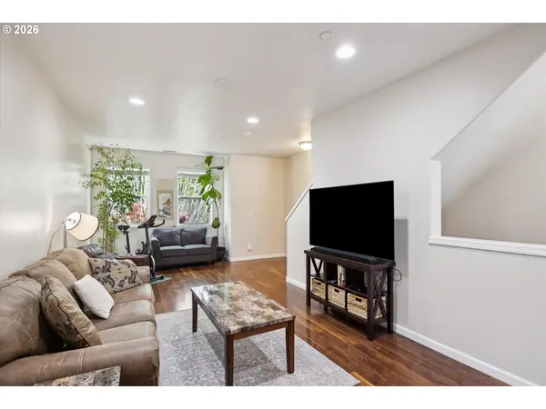 11016 SW MALLOW TER, Portland, OR 97223