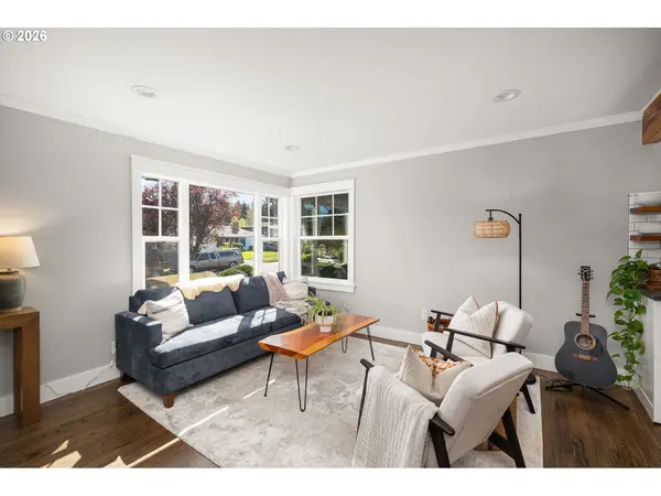 6133 NE 18TH AVE, Portland, OR 97211