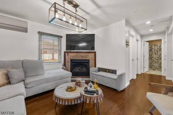 83 Village Rd, Pequannock Twp., NJ 07444