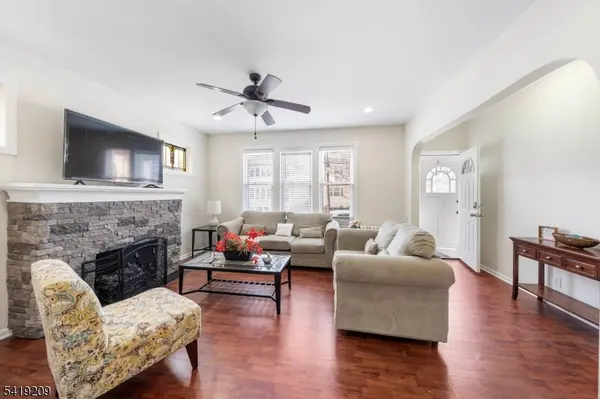 752-754 Eaton St, Elizabeth City, NJ 07202