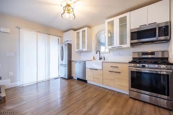 25 Bloomingdale Dr #2C, Hillsborough Twp., NJ 08844