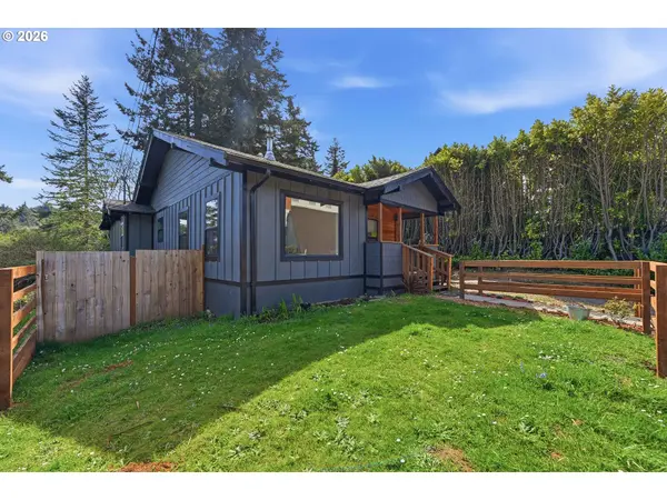 1391 CENTRAL AVE, Coos Bay, OR 97420