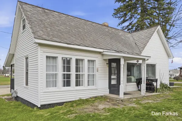 88 W Muskegon ST, Cedar Springs City, MI 49319