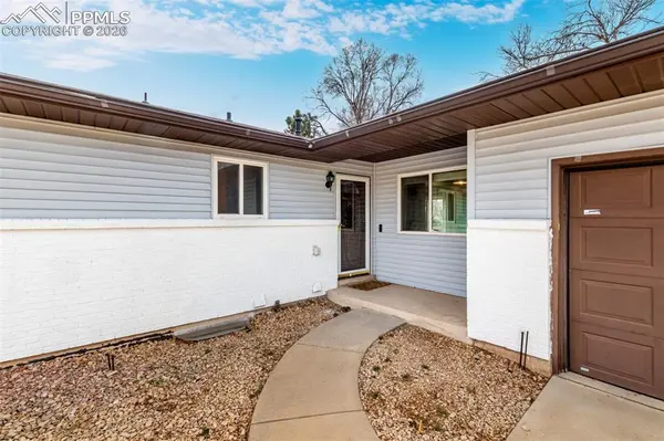 1418 Osgood RD, Colorado Springs, CO 80915