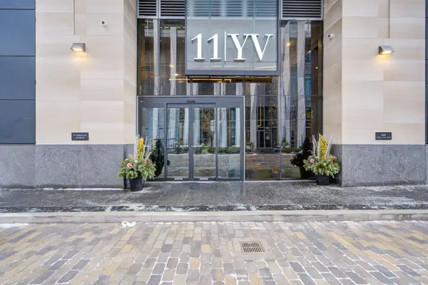 11 Yorkville AVE #1003, Toronto C02, ON M4W 0B7