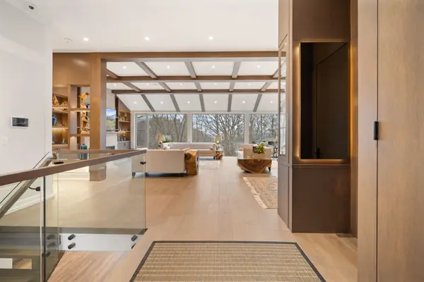 140 Sandringham DR, Toronto C07, ON M3H 1E3