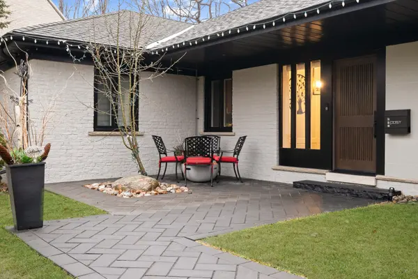 140 Sandringham DR, Toronto C07, ON M3H 1E3