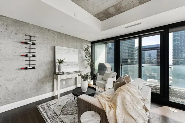 224 King ST W #2906, Toronto C01, ON M5H 0A6