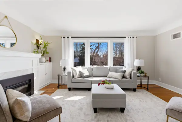 748 Mary ST N, Oshawa, ON L1G 5G3