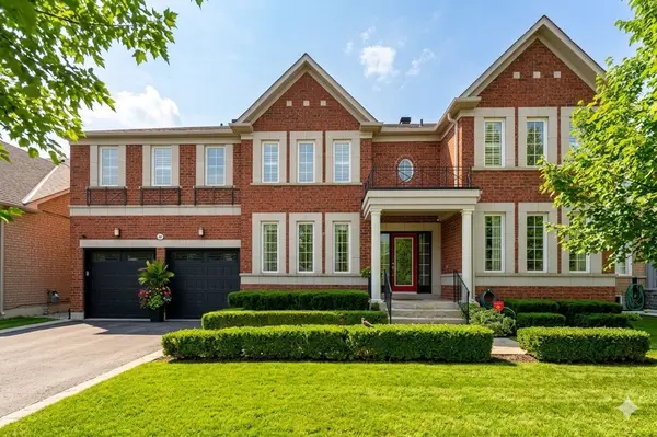 46 Williamson DR W, Ajax, ON L1T 4M9