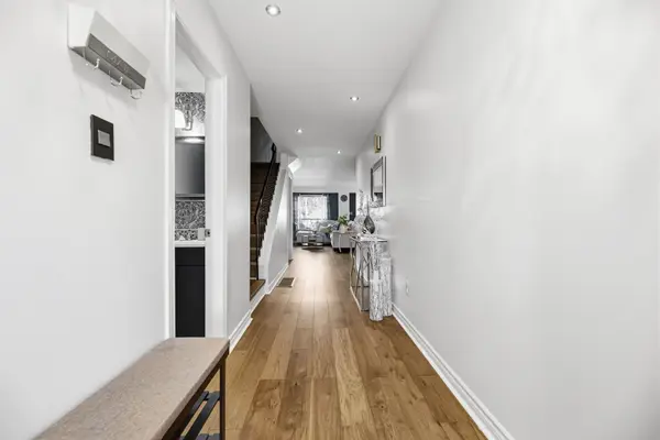 1927 Memory LN, Pickering, ON L1V 2T9