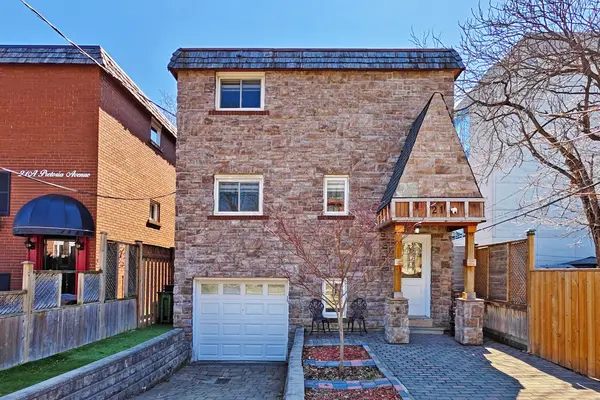 21 Pretoria AVE, Toronto E03, ON M4K 1T2