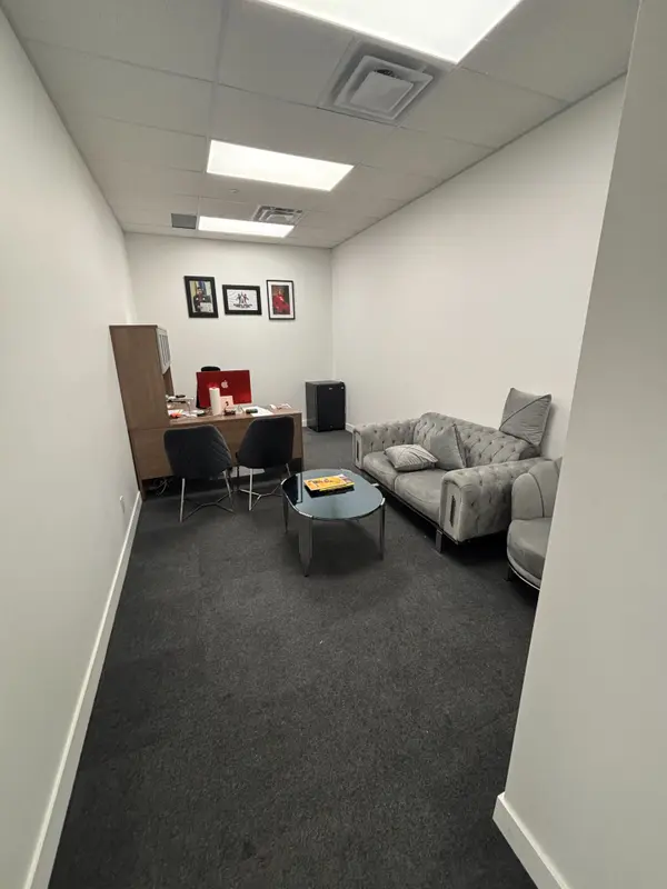 4000 Steeles AVE W #44F, Vaughan, ON L4L 4V9