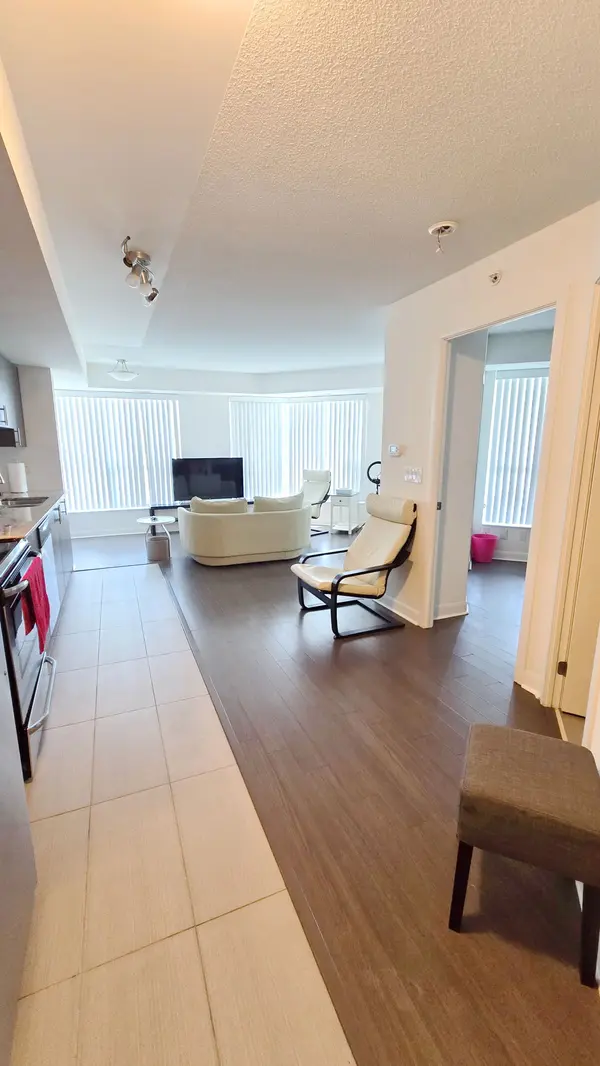 75 Norman Bethune AVE #208, Richmond Hill, ON L4B 0B6