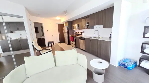 75 Norman Bethune AVE #208, Richmond Hill, ON L4B 0B6