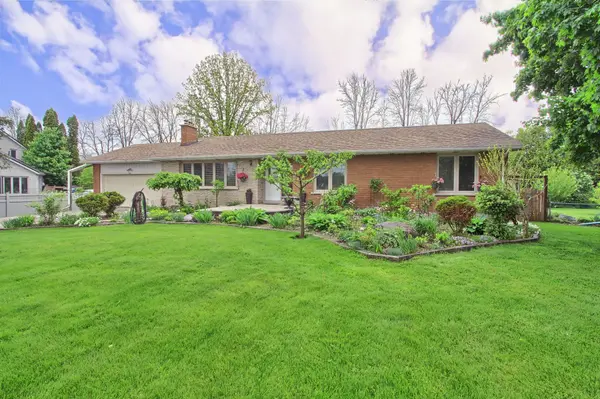 1324 Shore Acres (County Rd 3) DR, Innisfil, ON L0L 1R0