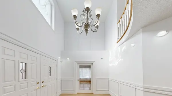 47 Edenbridge DR, Vaughan, ON L4J 7V1