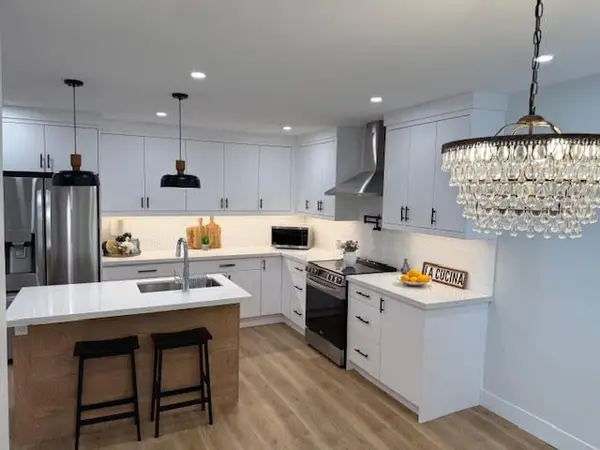 86 Doran RD, Springwater, ON L0L 1X0