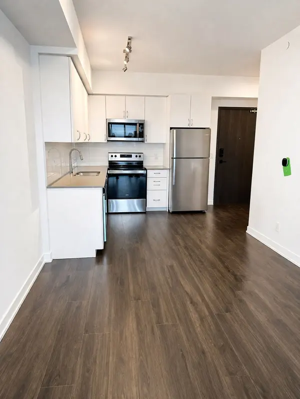 56 Lakeside TER #704, Barrie, ON L4M 7B9