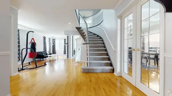 39 Etherington CRES, Barrie, ON L4N 7T2