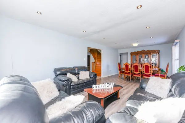 2291 Marzipan CT, Mississauga, ON L5M 2N9