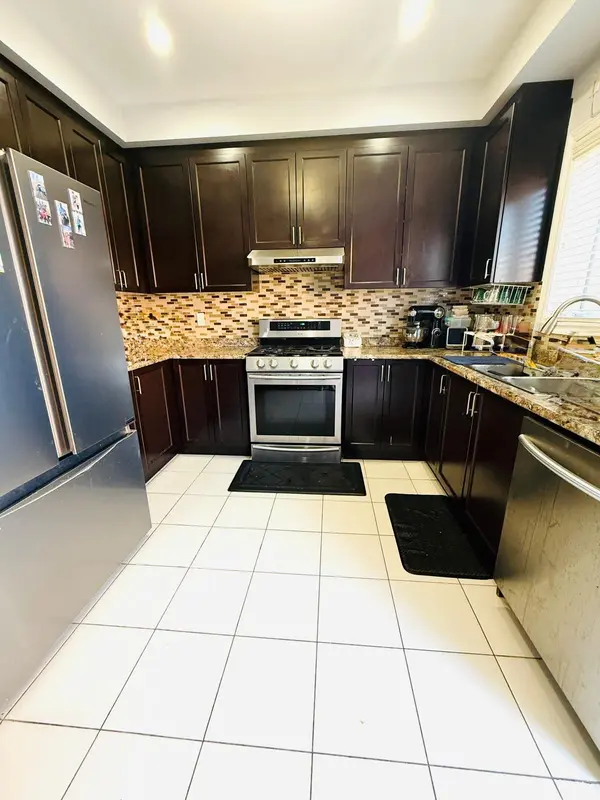 47 Crumlin CRES, Brampton, ON L6X 0Y3