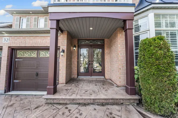 32 Xavier CT, Brampton, ON L6Y 5S1