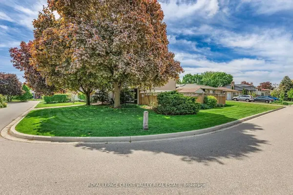 36 Lockton CRES, Brampton, ON L6W 1C3