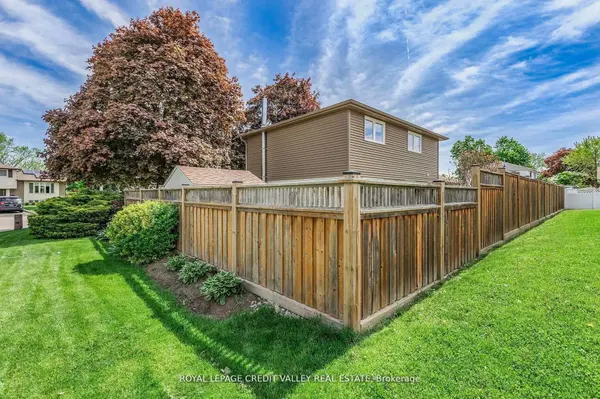 36 Lockton CRES, Brampton, ON L6W 1C3