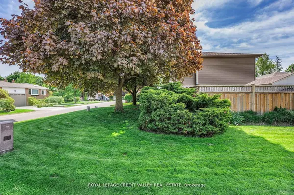 36 Lockton CRES, Brampton, ON L6W 1C3