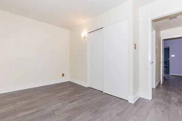 1518 Oran CT #Upper, Mississauga, ON L5N 1L3