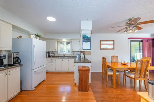 622 Brick RD, Selwyn, ON K0L 1T0