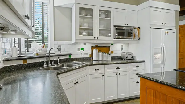 1020 Birch Glen RD #Villa 1 Week 9, Lake Of Bays, ON P0B 1A0