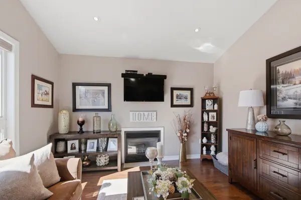 32 White Hart LN, Trent Hills, ON K0L 1Y0