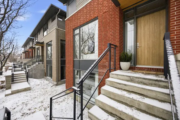 526 Edison AVE, Carlingwood - Westboro And Area, ON K2A 3Y5