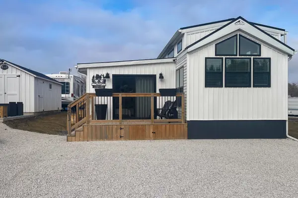 4838 Switzer DR #203, Southwest Middlesex, ON N0L 1A0