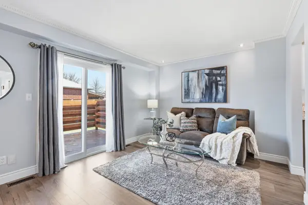 107 Broughton AVE, Hamilton, ON L8W 3S7